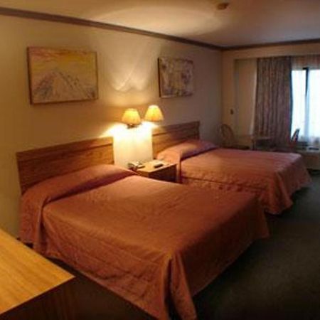 Hotel Royalty Монтеррей Экстерьер фото